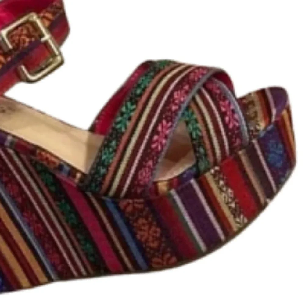 Breckelle's Tribal Platform‎ Sandals